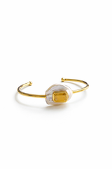 Rigid pearl and citrine bracelet