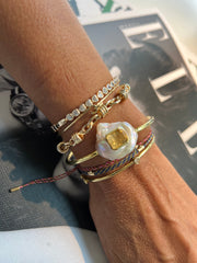 Rigid pearl and citrine bracelet