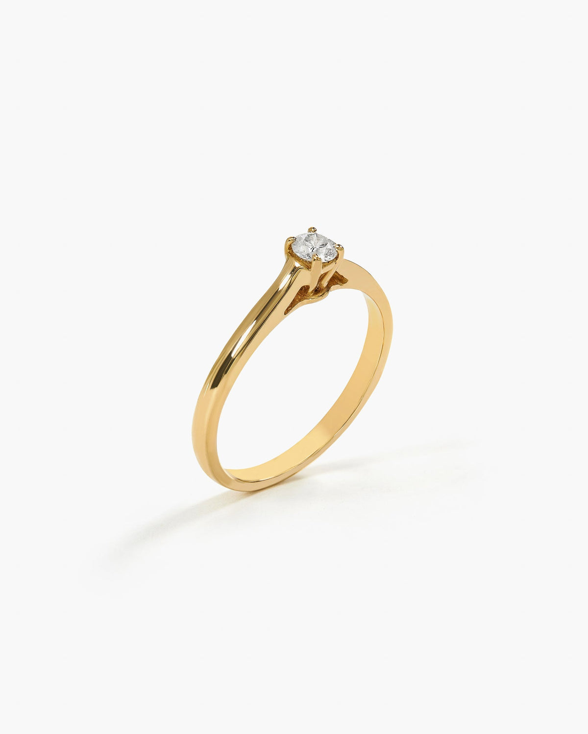 Anel Briller - ouro 18k - brilhante de 0,16ct - Helen Gordilho