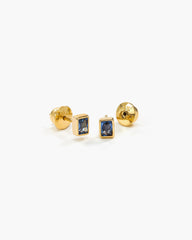 Brinco baguete safira azul ouro 18k - Helen Gordilho