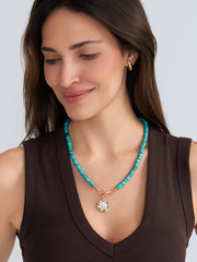 Green turquoise stone necklace with clasp