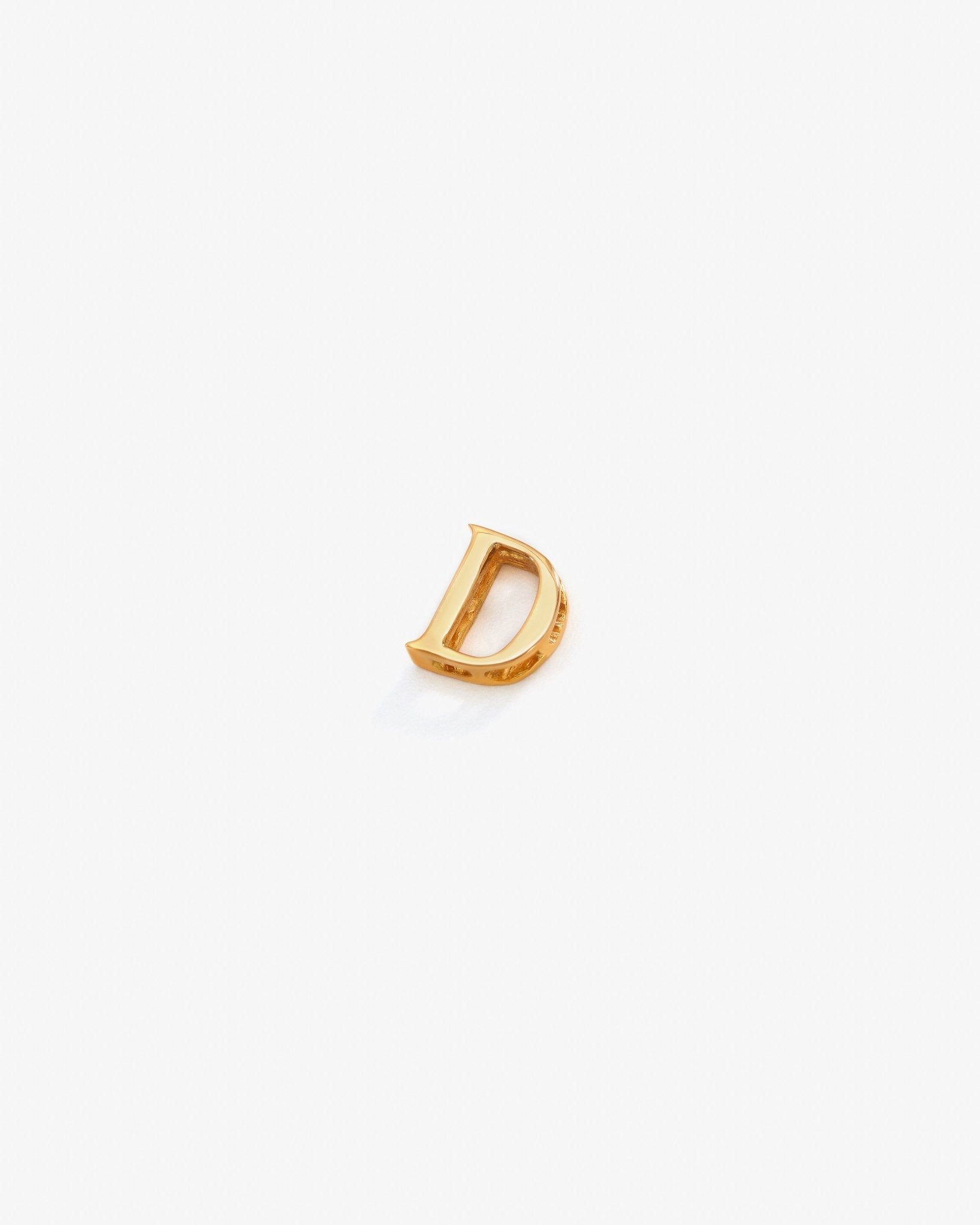 Iniciais de ouro 18k Com Corrente Modelo Cartier - Helen Gordilho